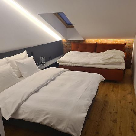 Dunten Hotel Reval Esterno foto