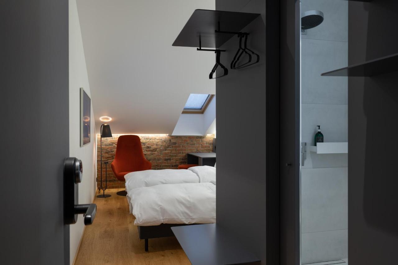 Dunten Hotel Reval Esterno foto