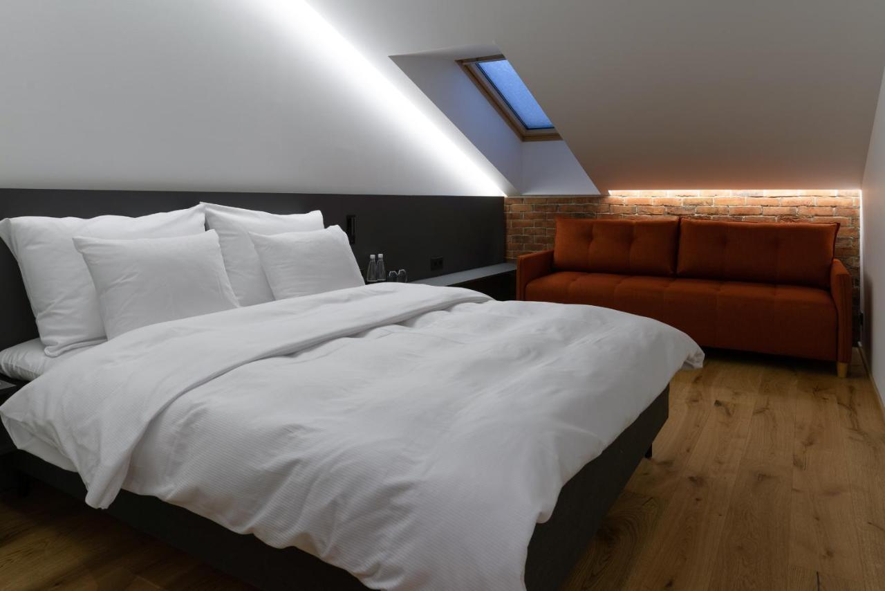 Dunten Hotel Reval Esterno foto