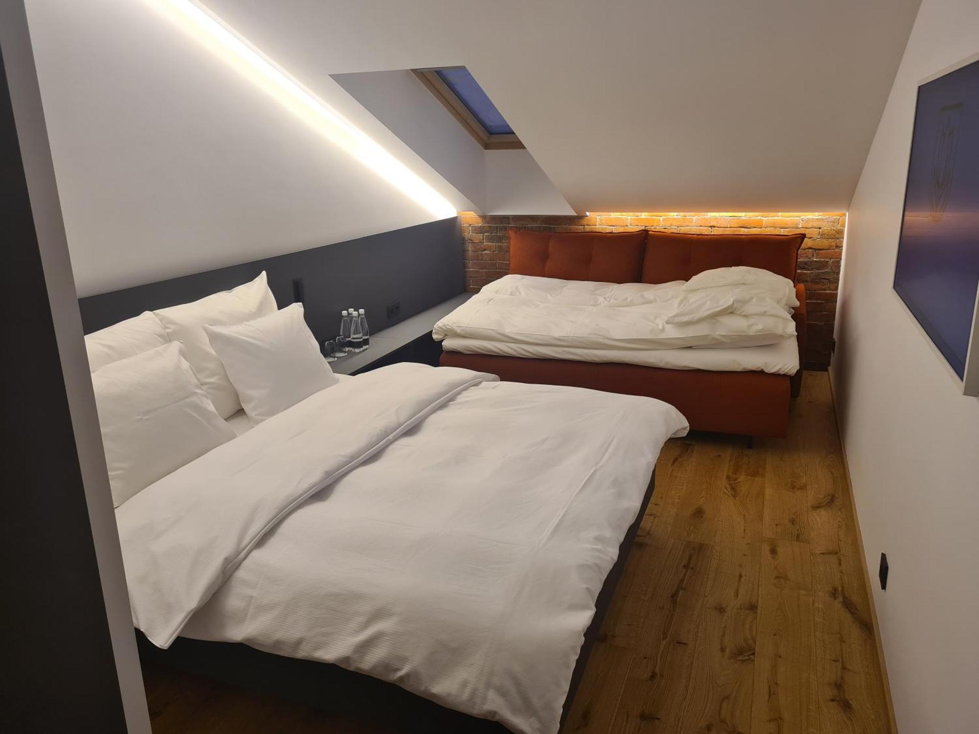 Dunten Hotel Reval Esterno foto